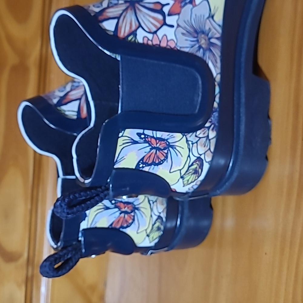 SakRoots Waterproof Floral Rain Booties 💐🌻🌷🌼🌹🌸 - Picture 7 of 10